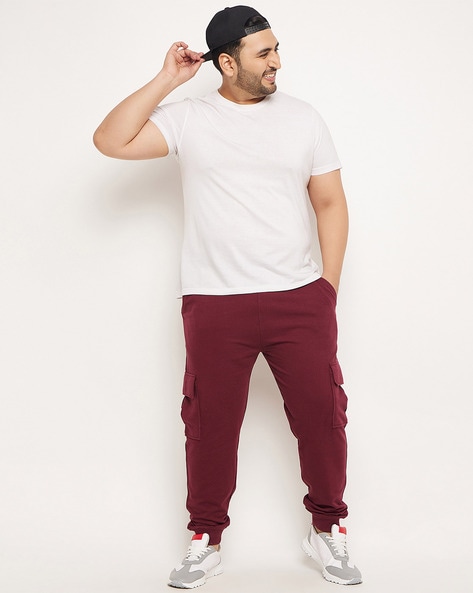 Maroon discount joggers outfit