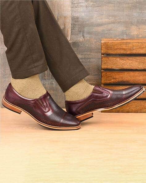 TUOIOCCHI Perforated Round-Toe Shoes with Slip-On Styling