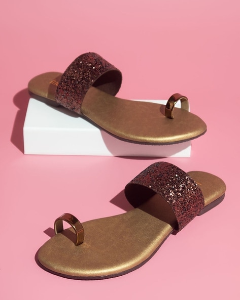 Plain Synthetic Ladies Flat Sandals at Rs 172/pair in Agra | ID:  2851928972662