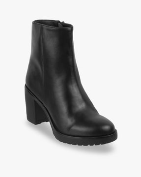 Catwalk footwear online on sale sale