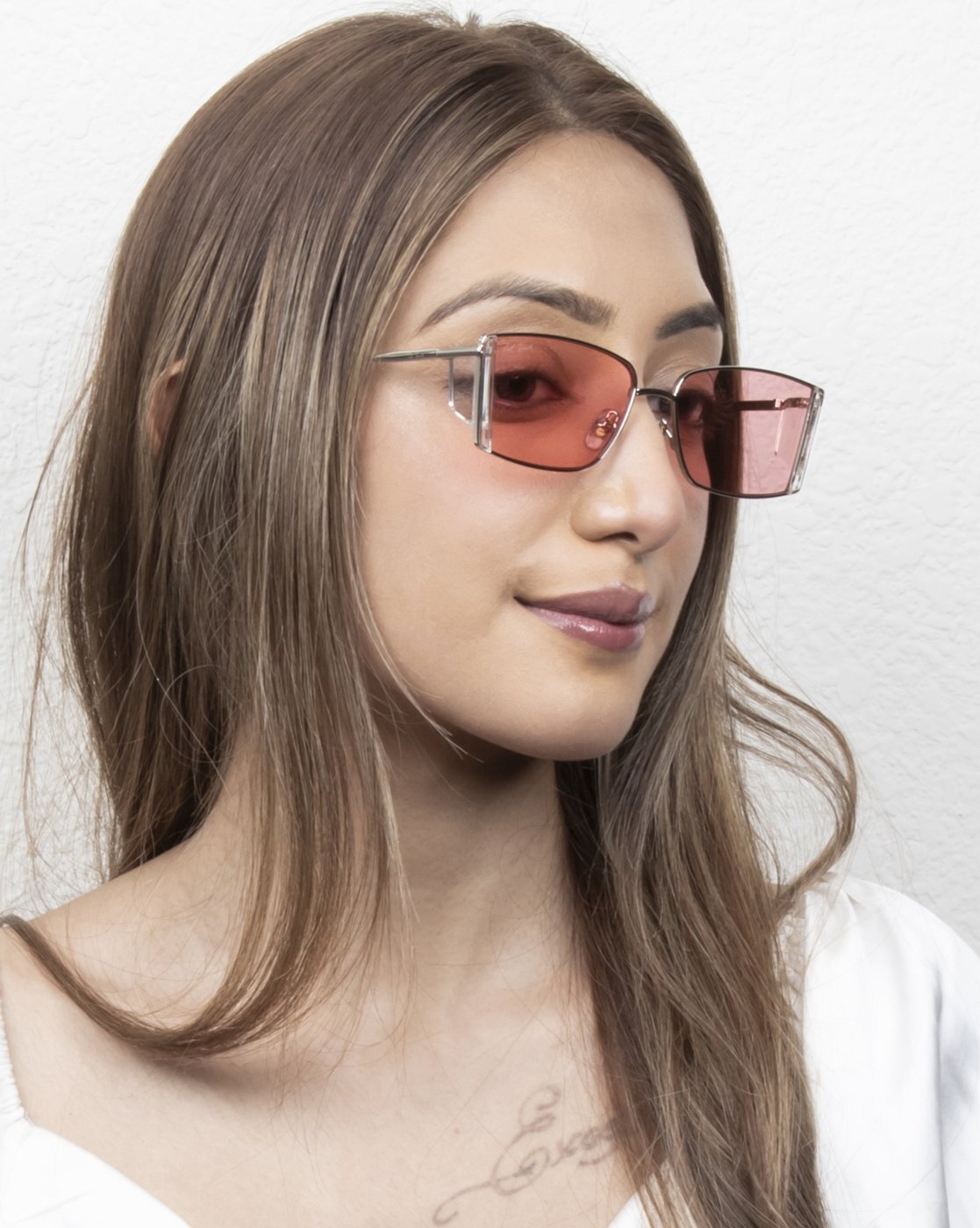 Le Specs Scorpius Ridge Cat-Eye Sunglasses | Pink | Missoma