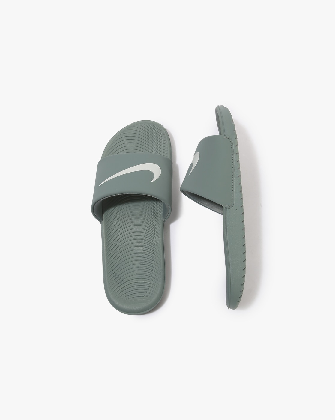 Boys nike slippers online