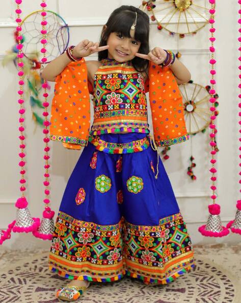 Garba/Dandiya Lehengas for Navratri in the SF Bay Area – Indian Dance  Costumes for Rent