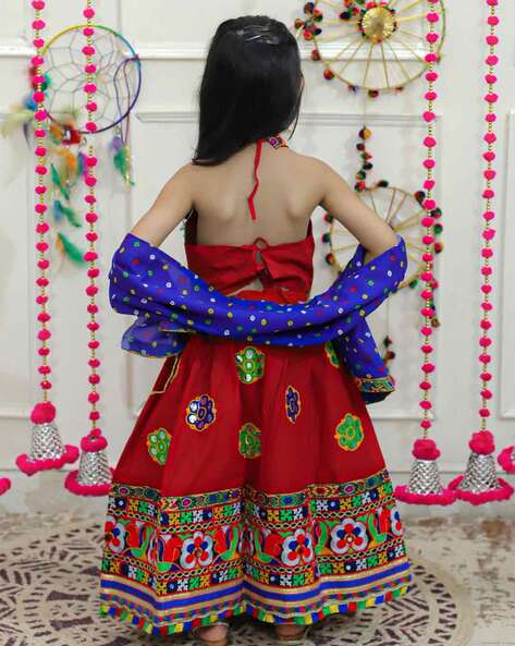 Women Dandiya Dress Navratri Chaniya Choli-Rajasthani Lehenga-Kutch  Embroidered Garba Dandiya Garba Style/Gujarati Style Free Size (Green and  Pink) : Amazon.ca: Clothing, Shoes & Accessories