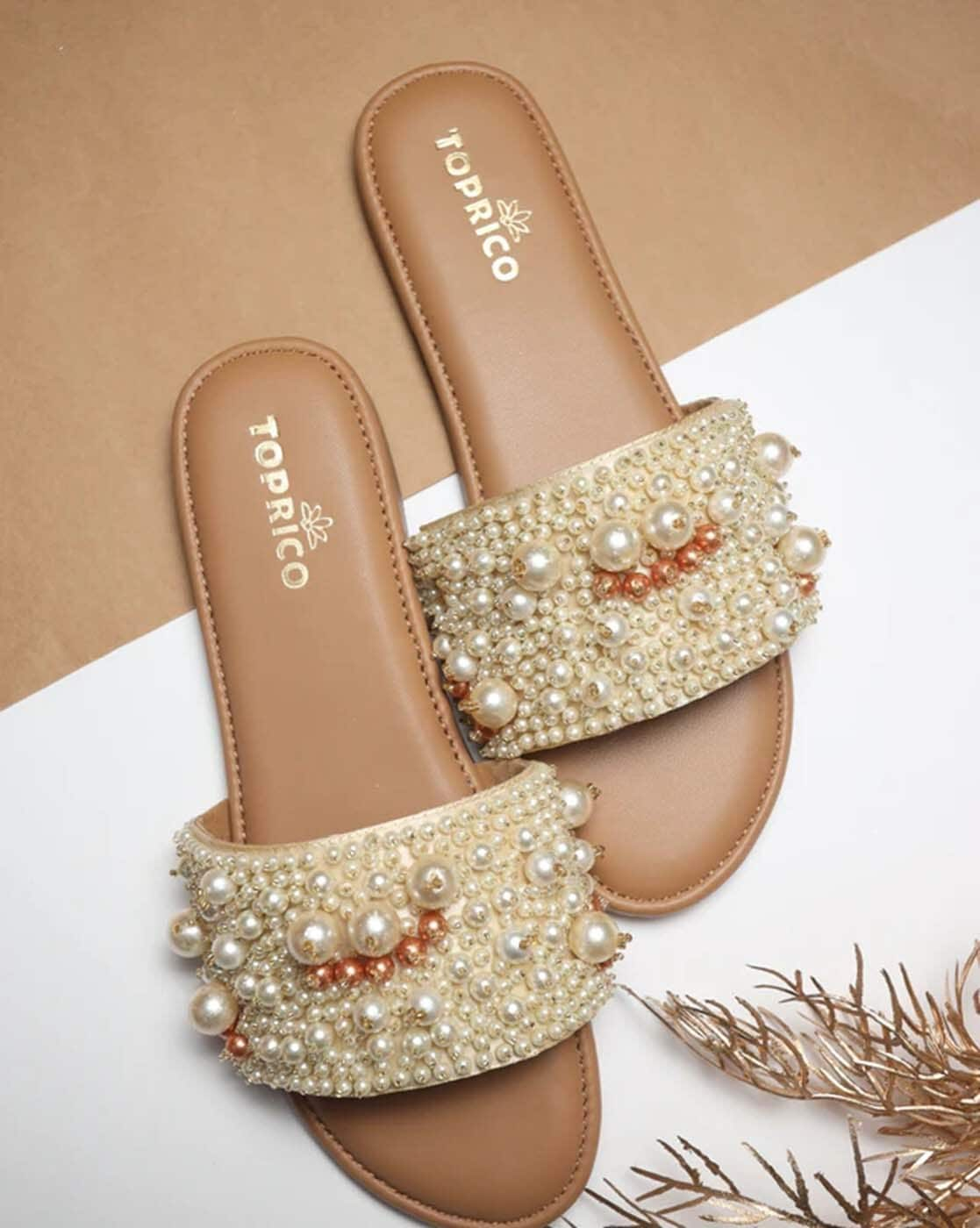 Women's Flat Sandals With Faux Pearl Decor Vertical Cross Toe Slippers |  SHEIN