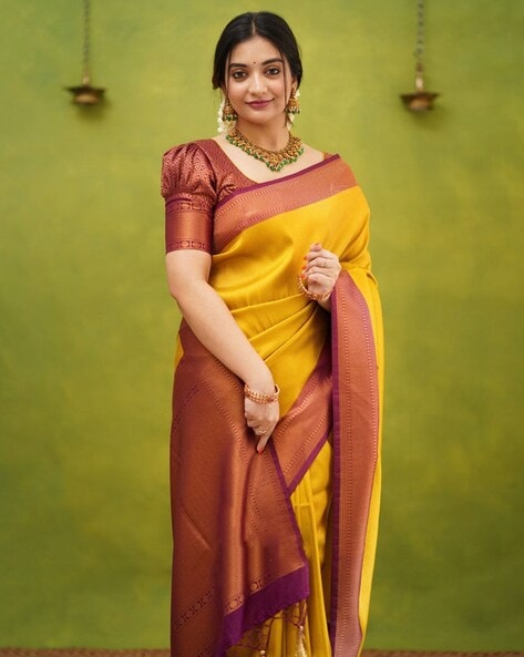 Buy BEKSHA Women Yellow Solid, Plain Silk Blend Kanjivaram Saree Online at  Best Prices in India - JioMart.