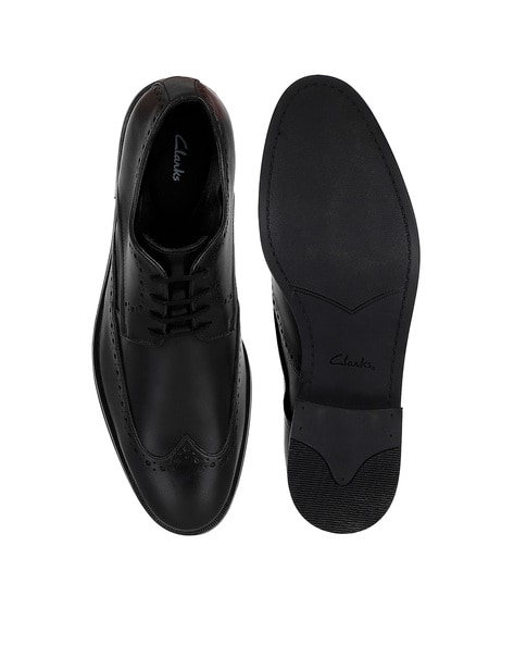 Clarks mens hotsell black brogues