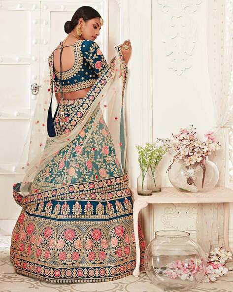 Dressing Bridesmaids For A Lavish Indian Wedding | Bharat Plaza Sarees