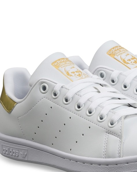 Womens white stan hot sale smith adidas