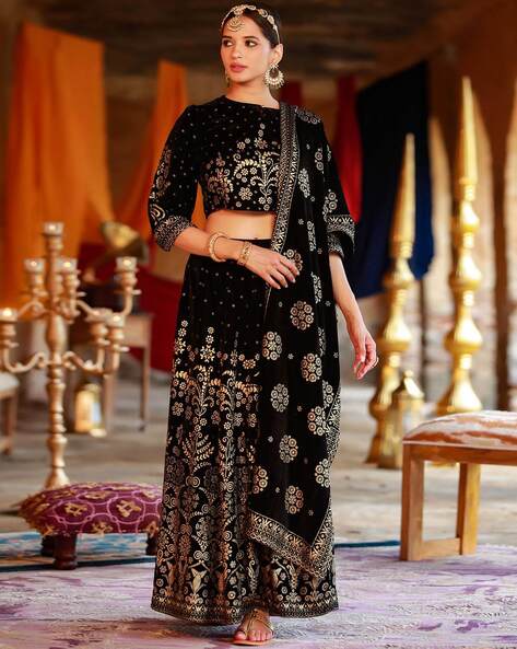 Black & Golden Embroidery Velvet Lehenga at best price in Dehradun | ID:  24472799133