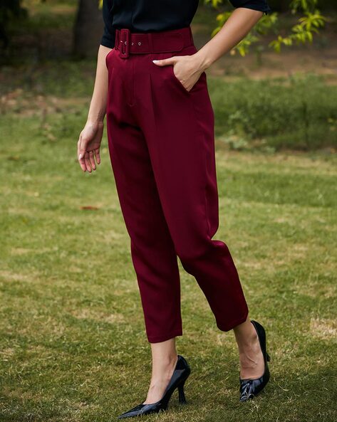 Burgundy Pants Smart Casual Hot Weather Outfits For Women In Their 20s (3  ideas & outfits) | Lookastic
