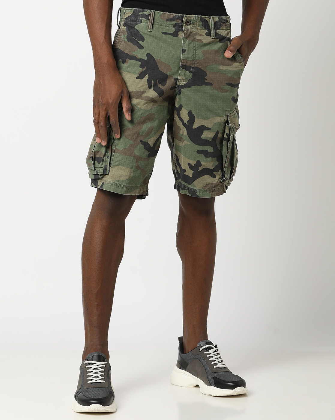 Cargo short outlet camo