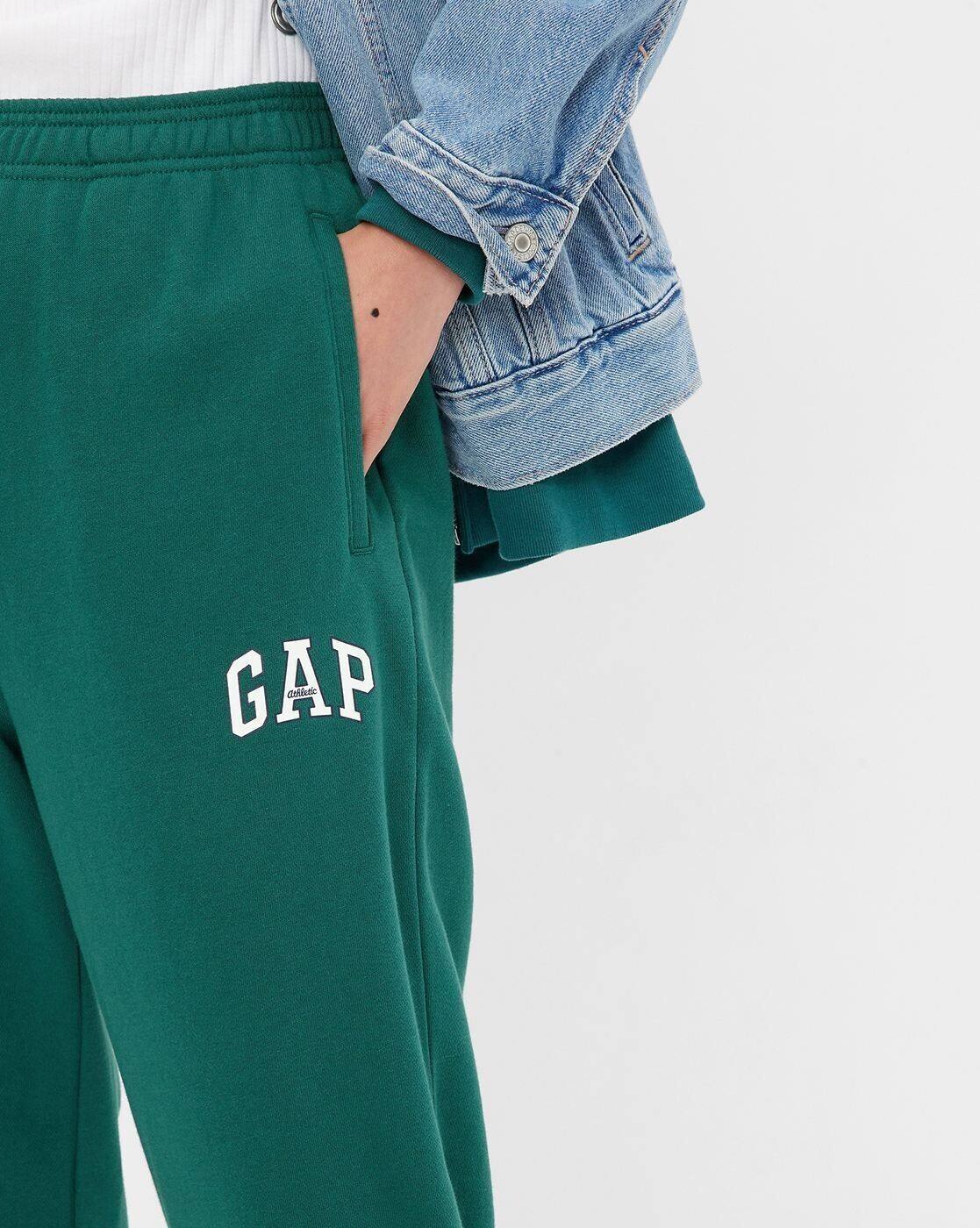 gap pink and green sweatsuit