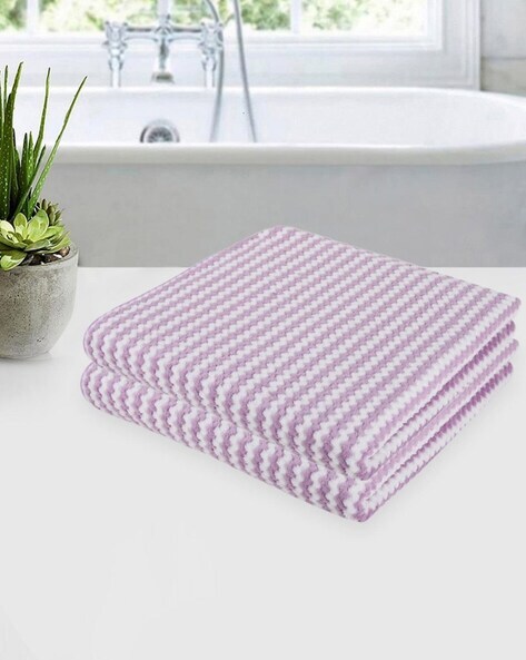 Lavender towels for discount bathroom