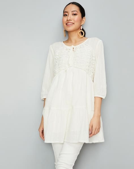 Women Lace Regular Fit Tunic with Tie-Up Neck