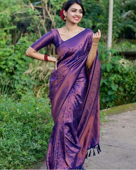 Buy Red Sarees for Women by Zinzraa Online | Ajio.com