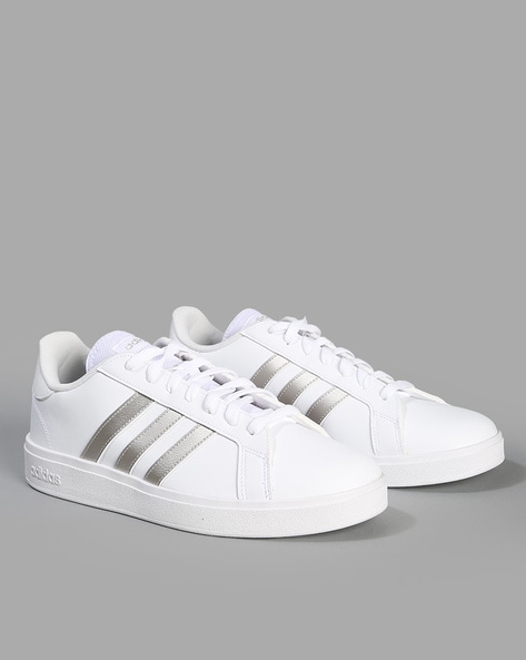 Adidas grand court online base blanco