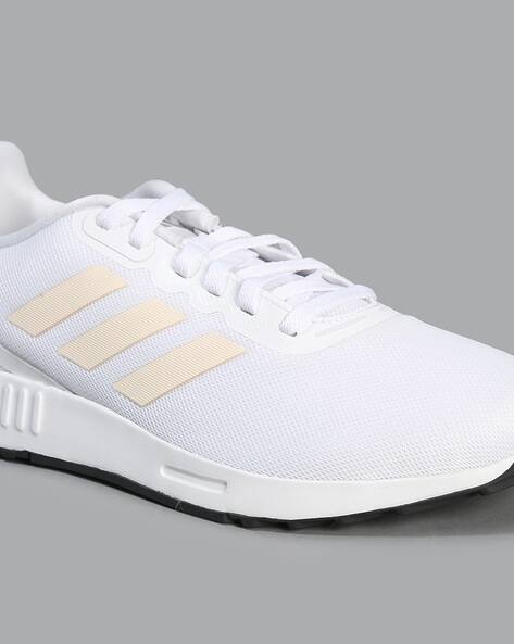 -473Wx593H-469564630-white-