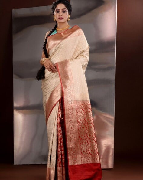 Organza Floral Embroidery Off White Saree With Scallop Border | Kankatala