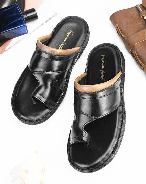 FASHION VICTIM Men Flat Heel Toe-Ring Slip-On Sandals