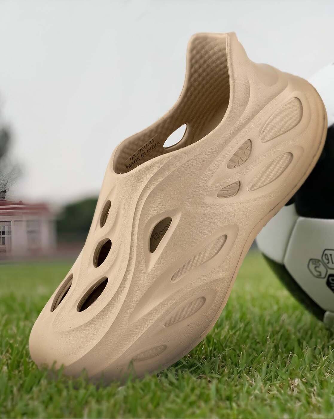 Sand Foam Runner Restock Yeezy Foam Runner Kids 'Sand' — Kick Game