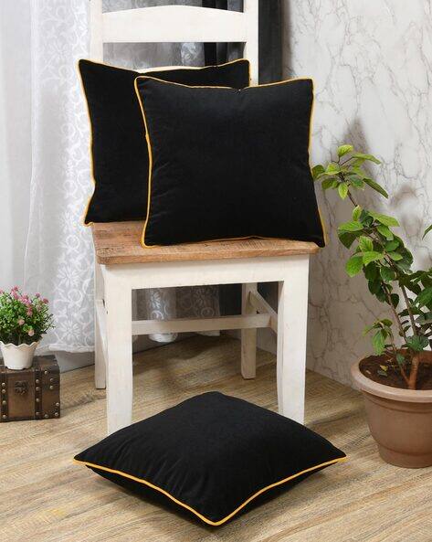 Set of Square Cushion Covers 18