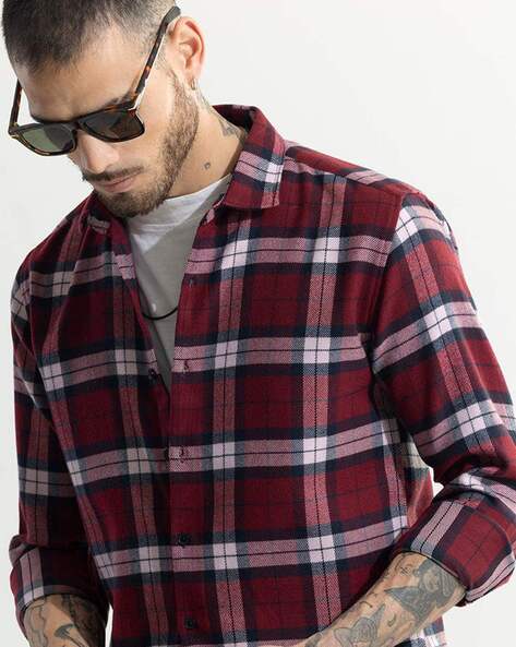 Men Checked Slim Fit Shirt with Spread Collar