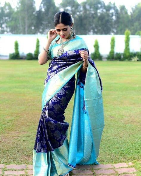 Traditional blue silk saree online at affordable rate – Joshindia