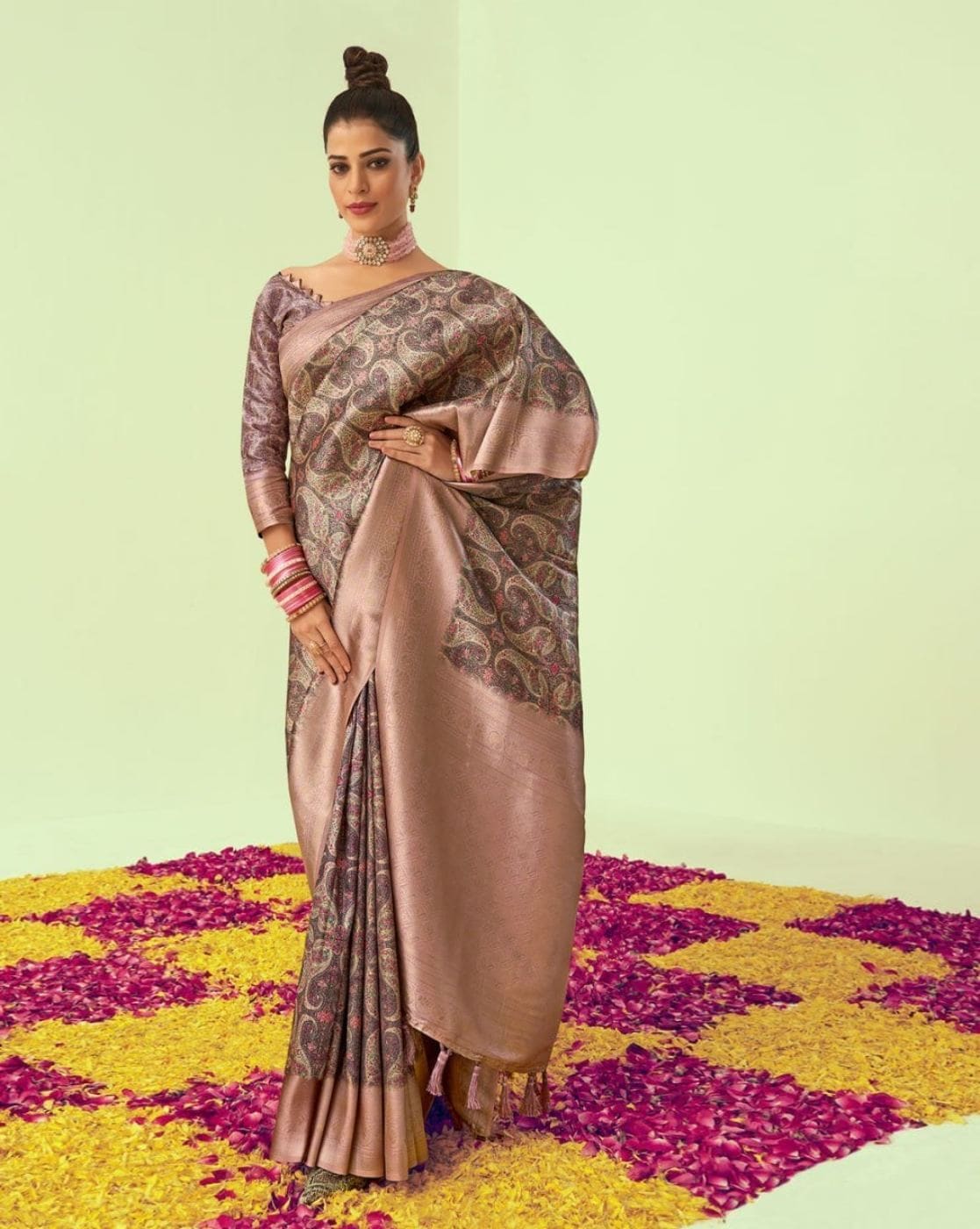 Buy Green Sarees for Women by SOCH Online | Ajio.com