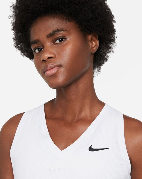 Nike v sales neck womens