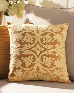 Shop for Luxury cushions and throws Online Ajio Luxe