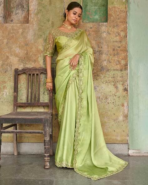 Kaasni Amaira's Uniquely designed yellow-green saree. – Gozars