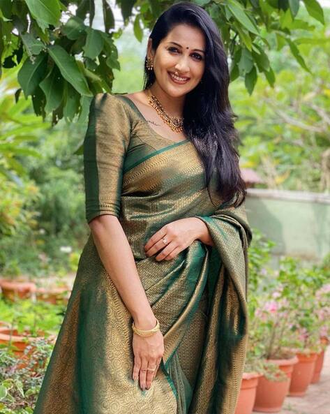 Buy Green Sarees for Women by ZIKARAA Online