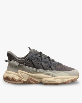 Ozweego khaki store