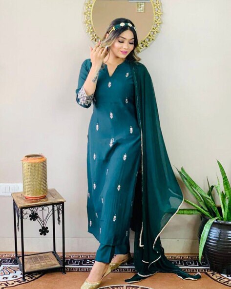 Women Floral Embroidered Straight Kurta Set with Dupatta