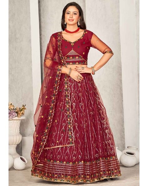 8 BANARASI BROCADE LEHENGAS ON RENT 🥰 - Style and Fashion @ DateTheRamp!