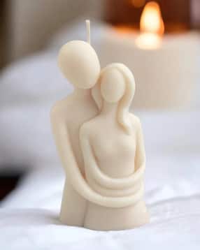 aromaticfables Hugging Couple Scented Candle-picture-35