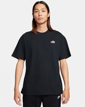 Nike store tisat price