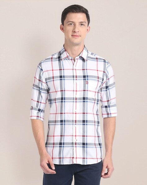 Men Checked Regular Fit Shirt with Patch Pocket