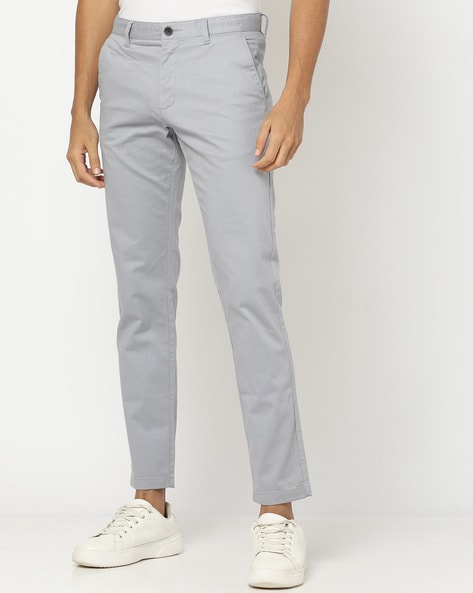 NETPLAY Mid-Rise Slim Fit Flat-Front Chinos|BDF Shopping