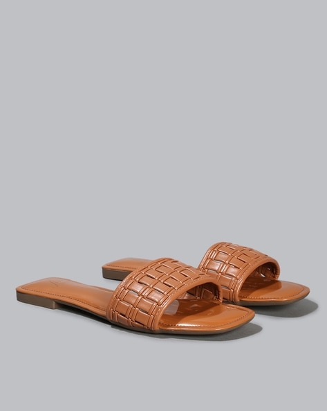 Buy Maroon Textured Pattern Sandals For Men by Sko Online at Aza Fashions.