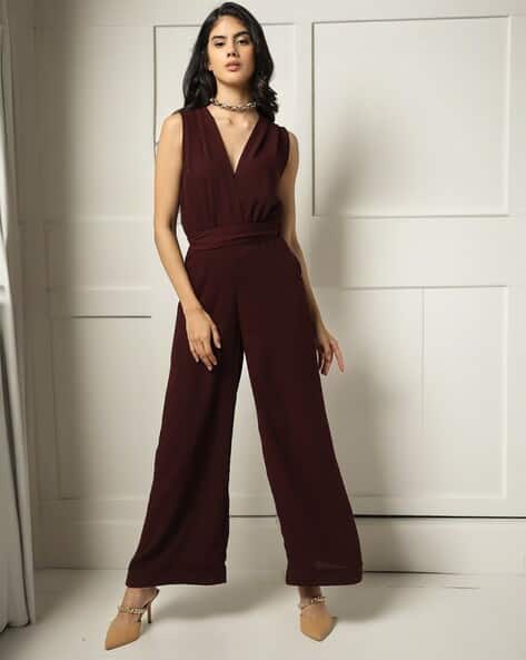 Sleeveless V-Neck Jumpsuit with Contrast Belt