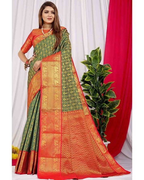 Elegant Sarees for Women | Traditional Indian Sari Collection | Almaari  Fashion