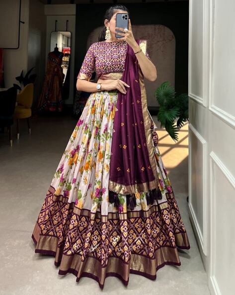 Bridal Lehengas In Wine Colour 2024 | www.houwelings.com