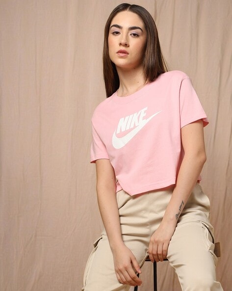 Pink nike hotsell t shirt