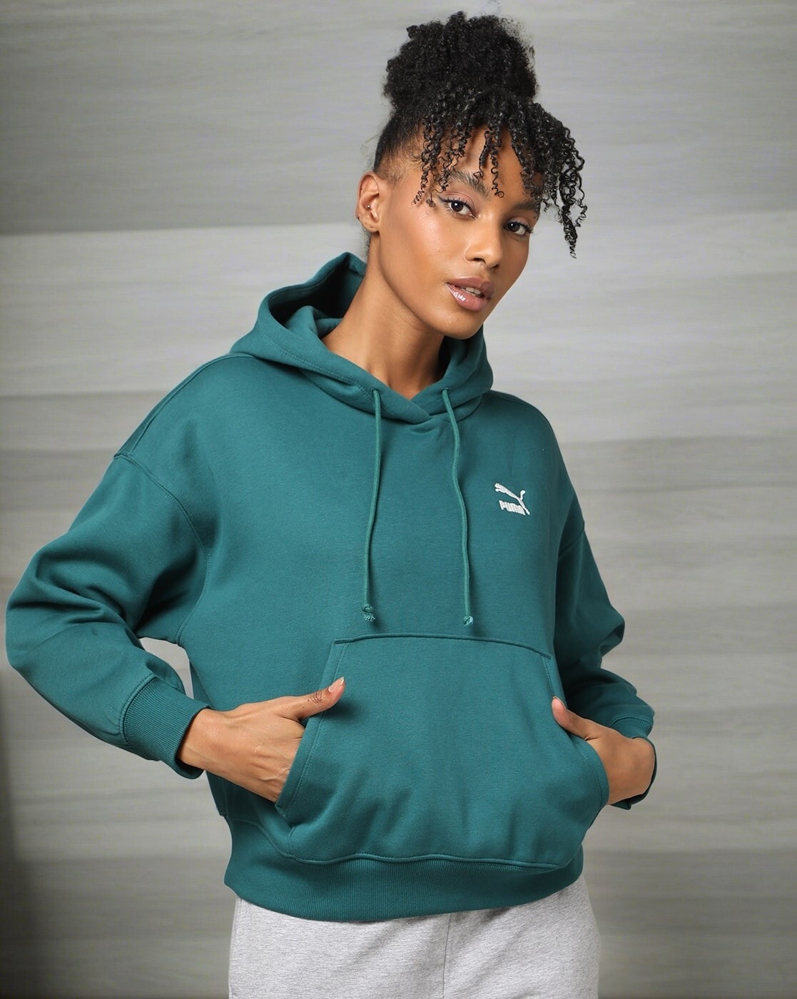 Puma green shop hoodie womens