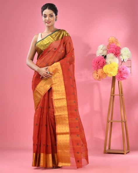 Red Tant Banarasi Sarees, 5.5 m (separate blouse piece) at Rs 1399 in  Kanaipur