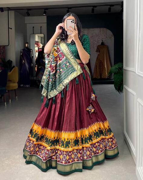 Buy White and Red Lehenga Choli for Navratri Online at Joshindia.com