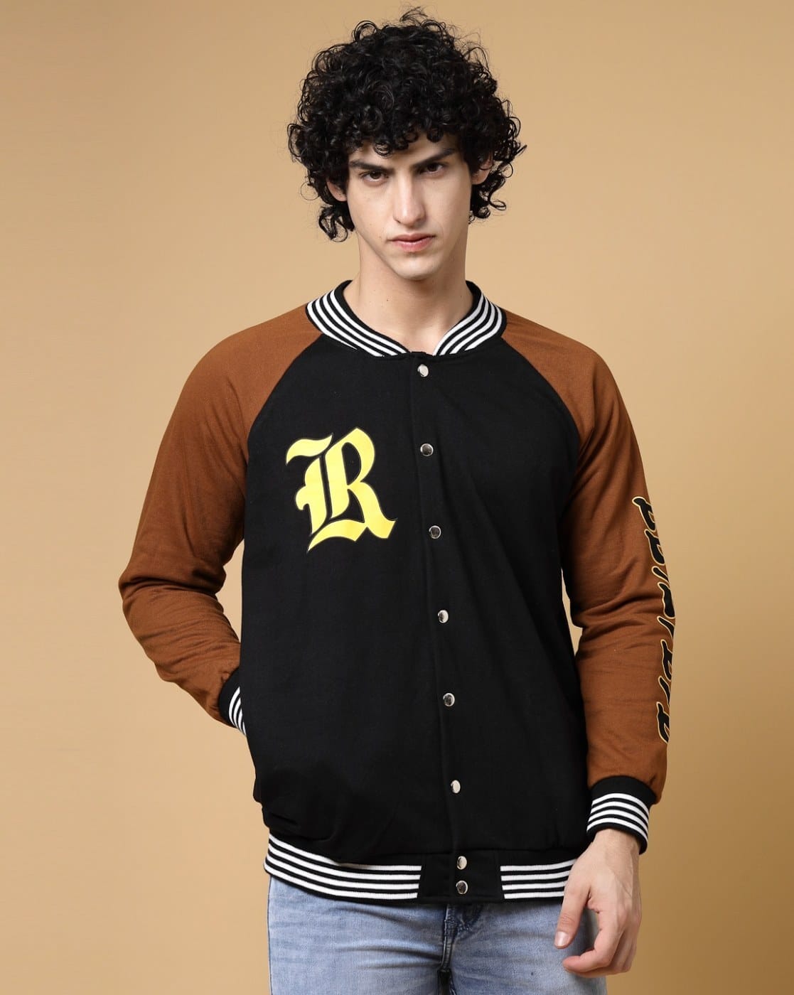 -1117Wx1400H-466990180-black-