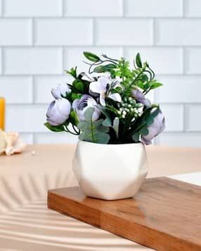 tayhaa Pristine Flowers with Diamond Pattern Planter-picture-13